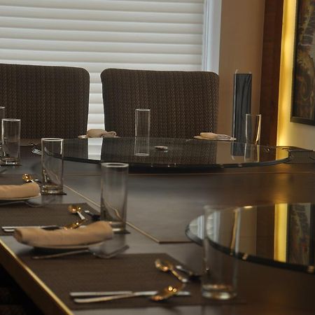 Hotel Turquoise Chandīgarh Екстериор снимка