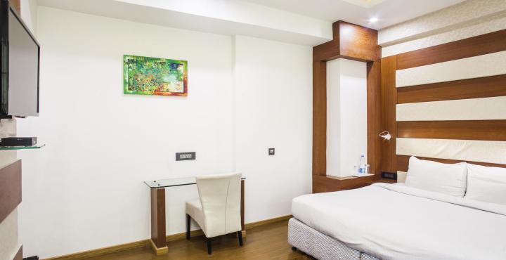Hotel Turquoise Chandīgarh Екстериор снимка