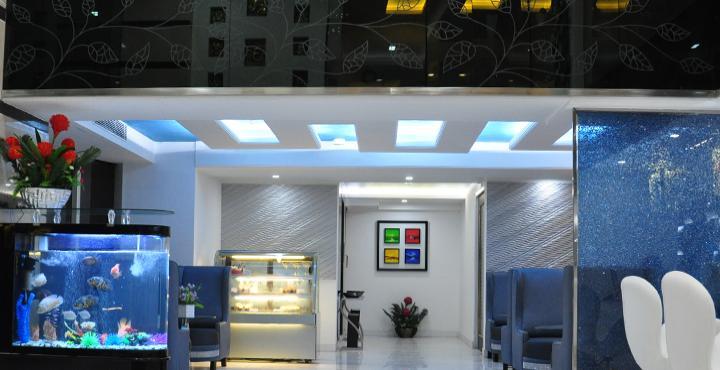 Hotel Turquoise Chandīgarh Екстериор снимка